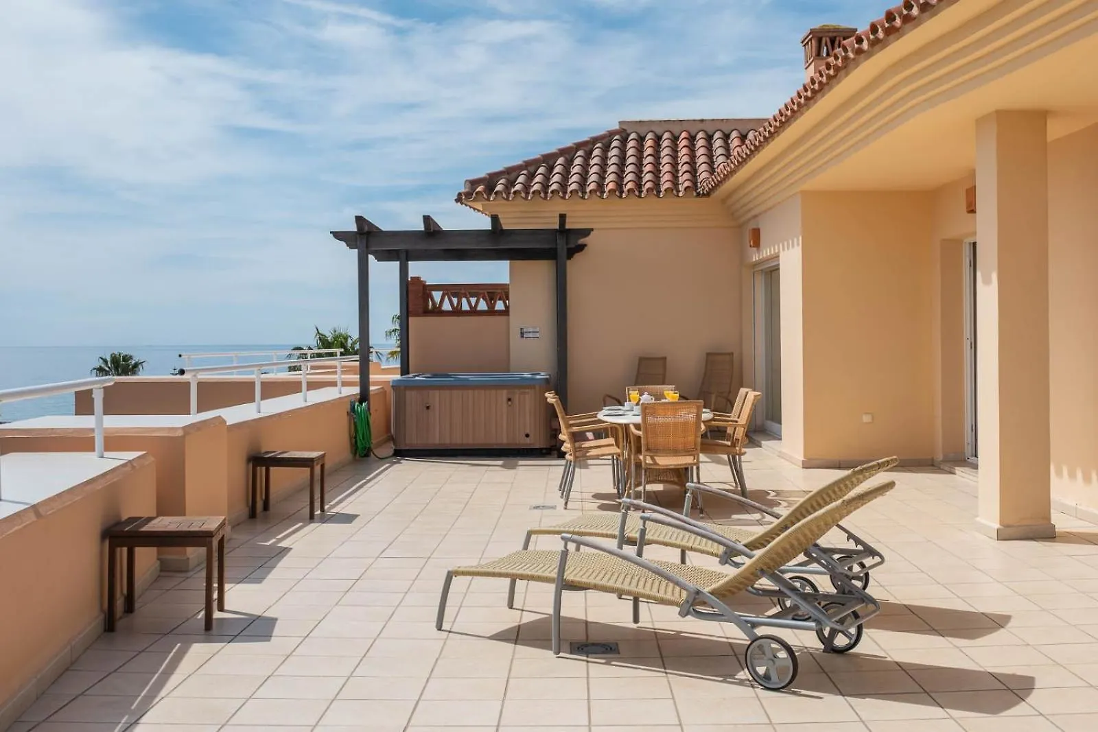 Malibu Mansions By The Beach By Alfresco Stays El Faro