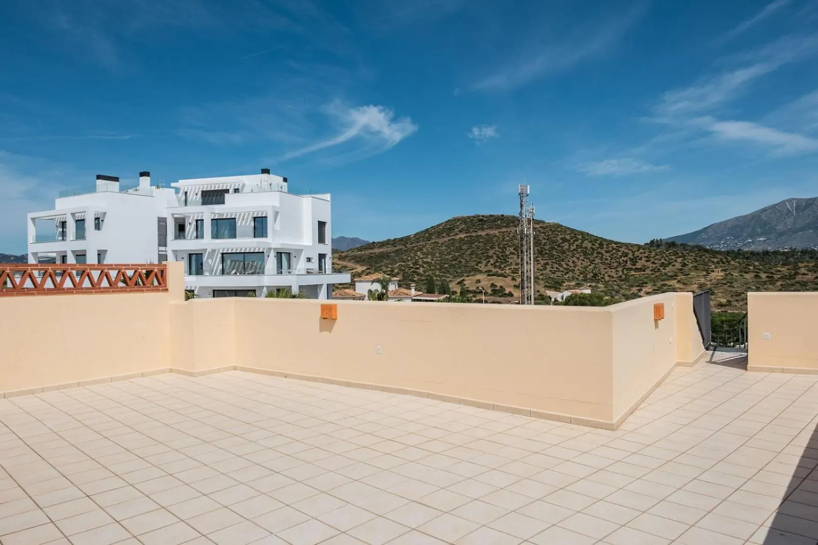 Malibu Mansions By The Beach By Alfresco Stays El Faro 0*,  Spanien