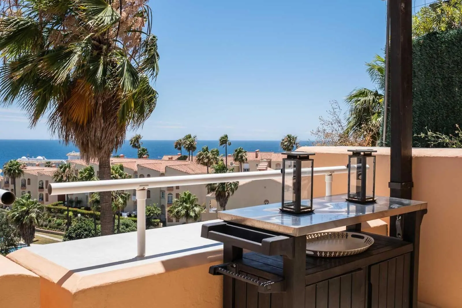 Malibu Mansions By The Beach By Alfresco Stays El Faro 0*,  Spanien