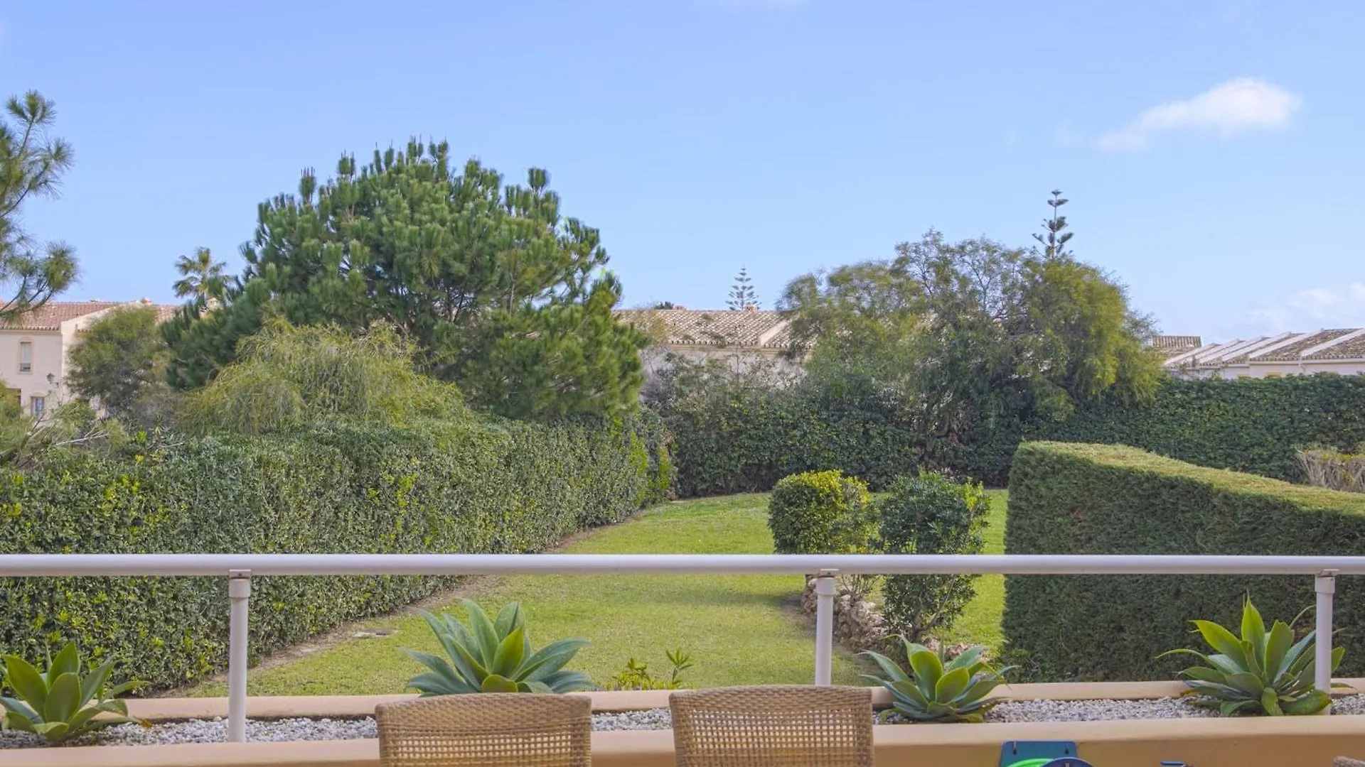 Malibu Mansions By The Beach By Alfresco Stays El Faro